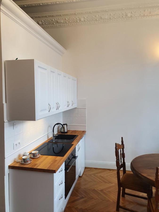 Prestige Aparthotel Piotrkowska 82 - Wyjatkowy Widok Na Deptak Łódź Kültér fotó