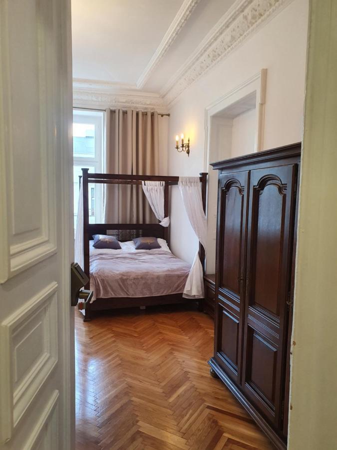 Prestige Aparthotel Piotrkowska 82 - Wyjatkowy Widok Na Deptak Łódź Kültér fotó