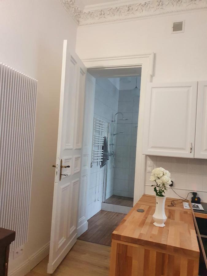 Prestige Aparthotel Piotrkowska 82 - Wyjatkowy Widok Na Deptak Łódź Kültér fotó