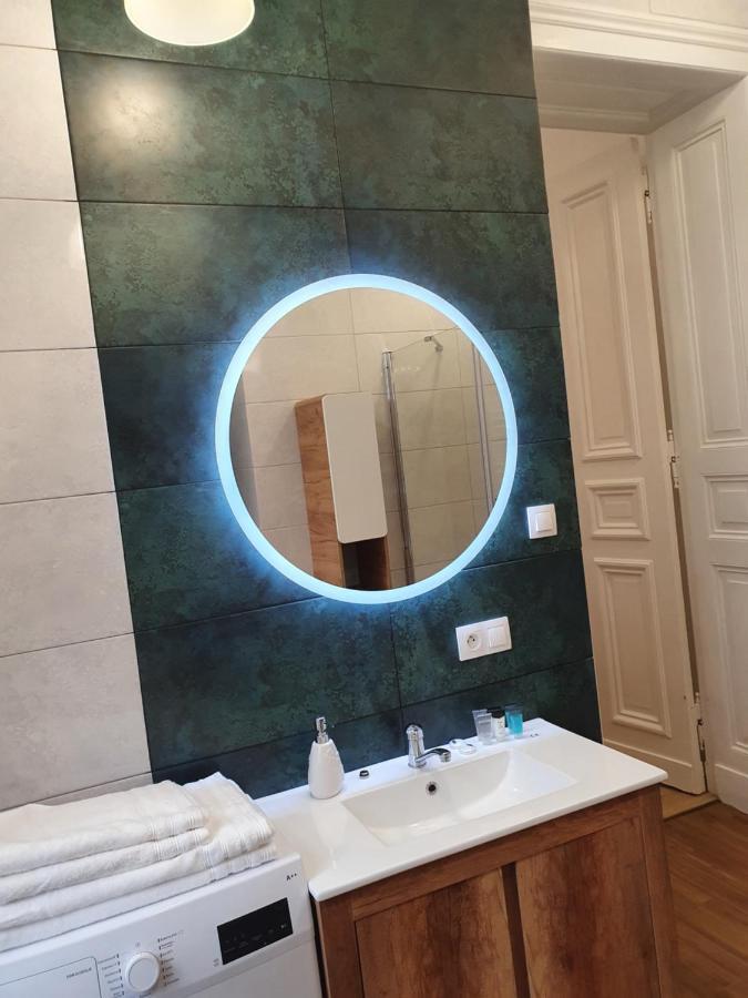 Prestige Aparthotel Piotrkowska 82 - Wyjatkowy Widok Na Deptak Łódź Kültér fotó